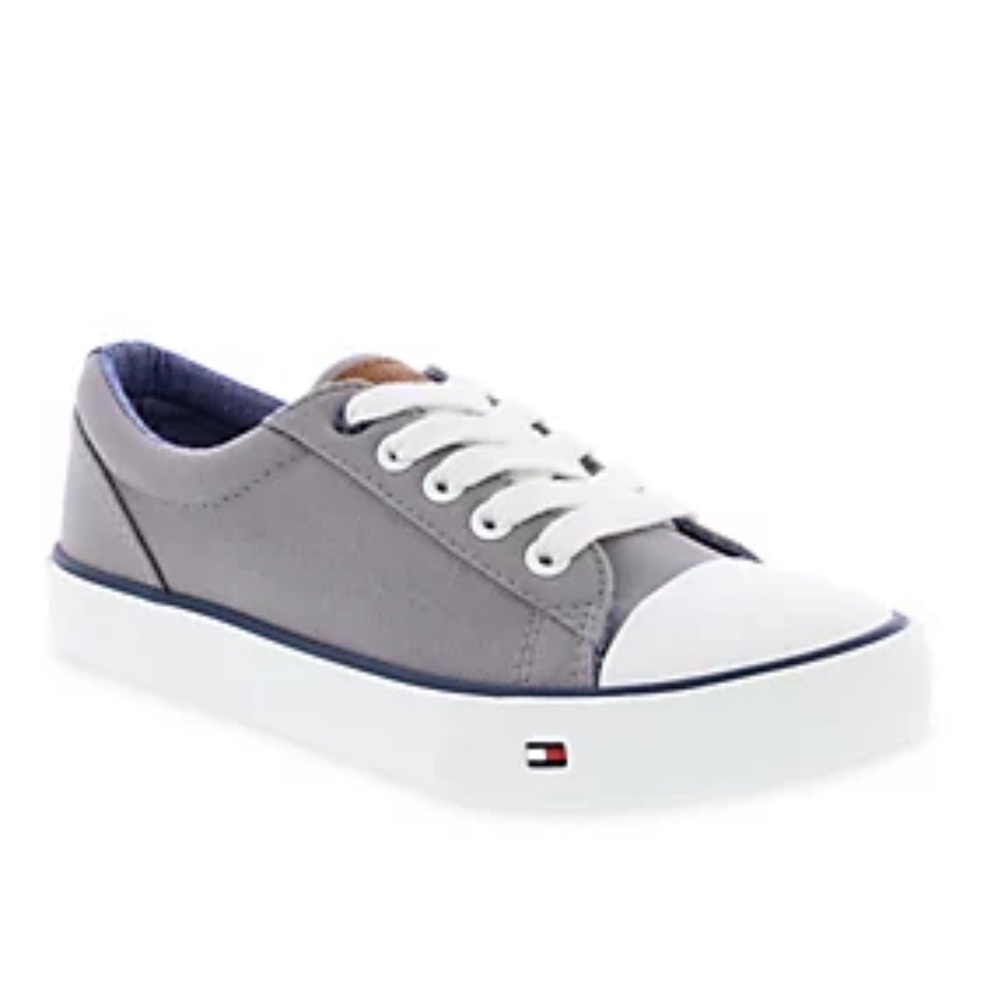 Tommy Hilfiger Canvas Cormac Lace-Up Lo Top Sneakers Gray Padded Tongue & Collar
